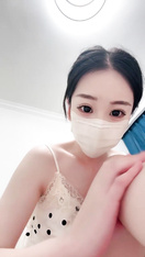 主播【喵喵大王不想說話】雙馬尾嬌大眼美女_白里透紅無套大力後入騎乘抽插 (2)